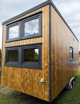 Remorque mobile T1 avec étage – 20 x 8 pi – 4 saisons – Autonome ou raccordable