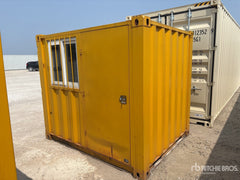 Container 10 Pieds avec Porte d'Homme et Fenêtre Isolée  usager