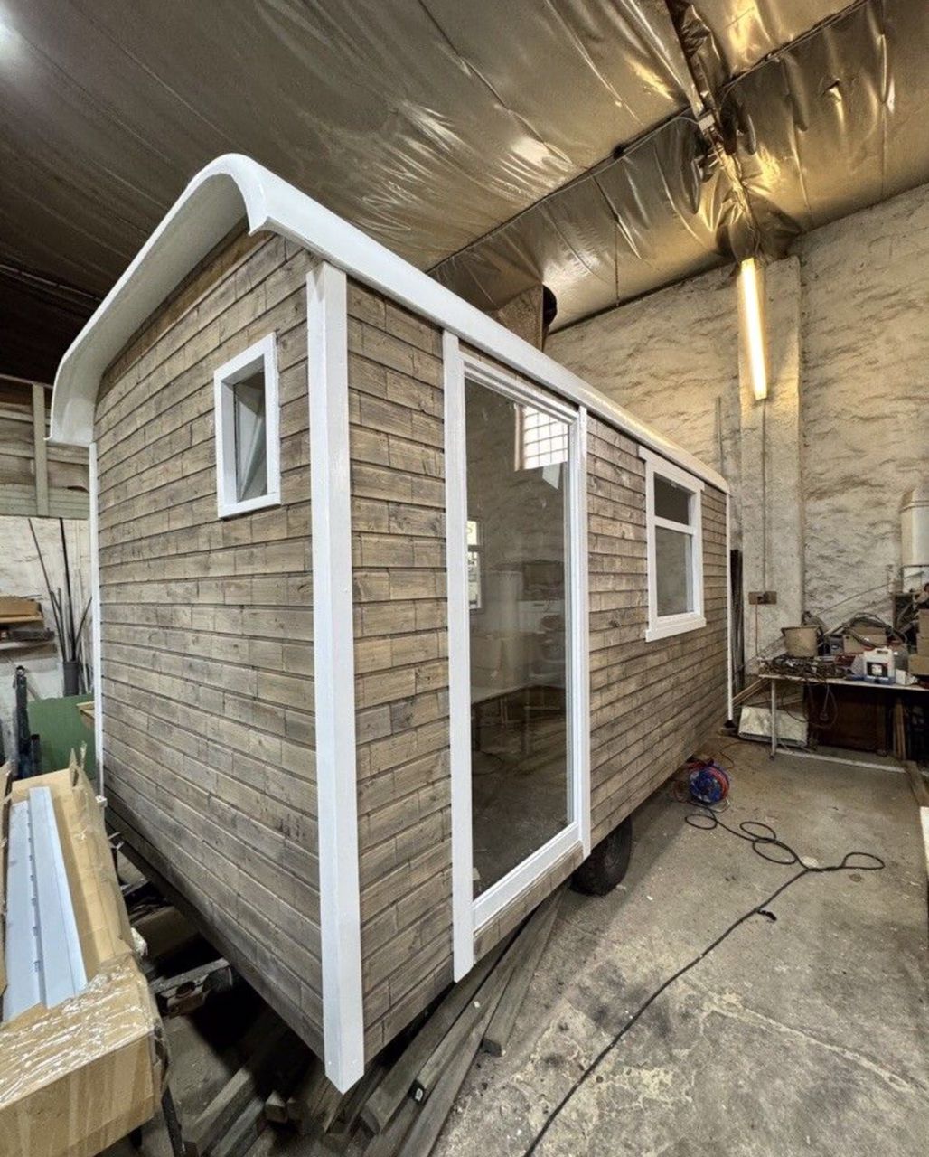 Maison mobile classique 4 saisons – 40 x 10 pi – Finition complète – Prête à l’emploi